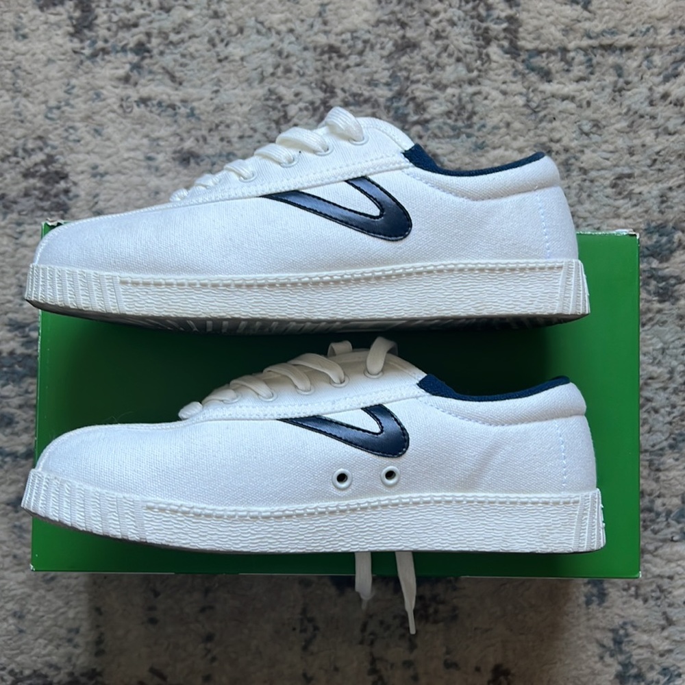 Tretorn Canvas Tennis Shoes Gem